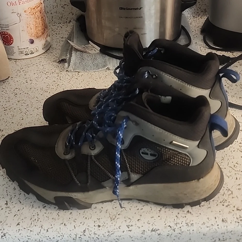 Used - Picture 3 of 3